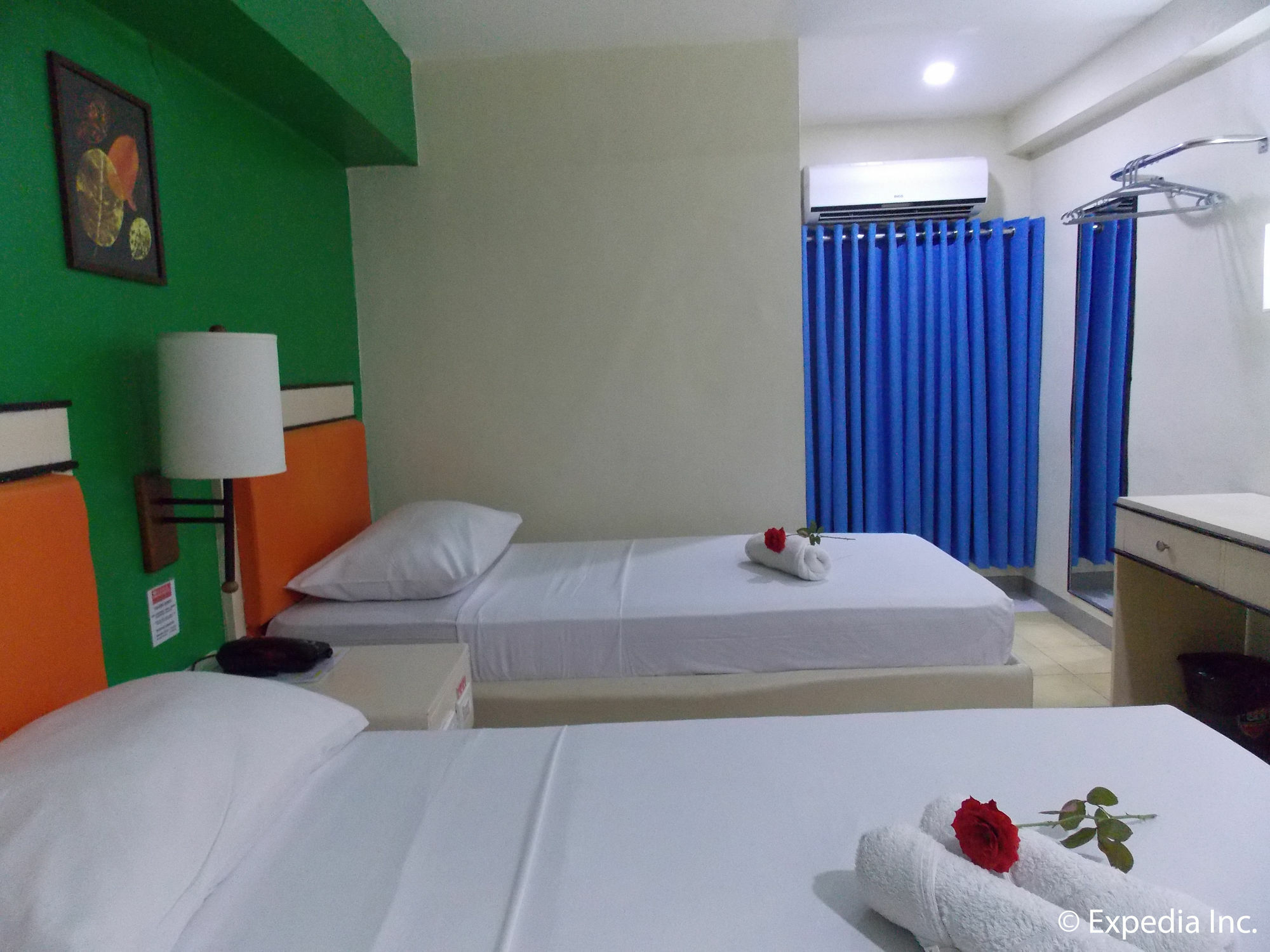 Usda Dormitory Hotel Cebu Esterno foto